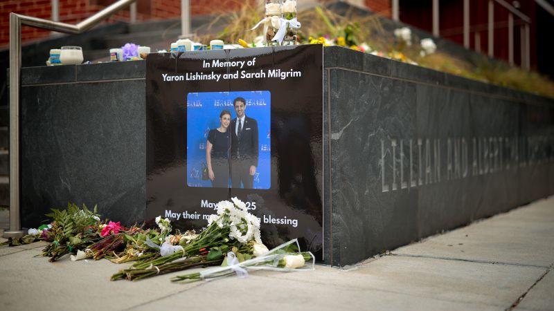 https://media.cnn.com/api/v1/images/stellar/prod/gettyimages-2217677634.jpg?c=16x9&q=w_800,c_fill