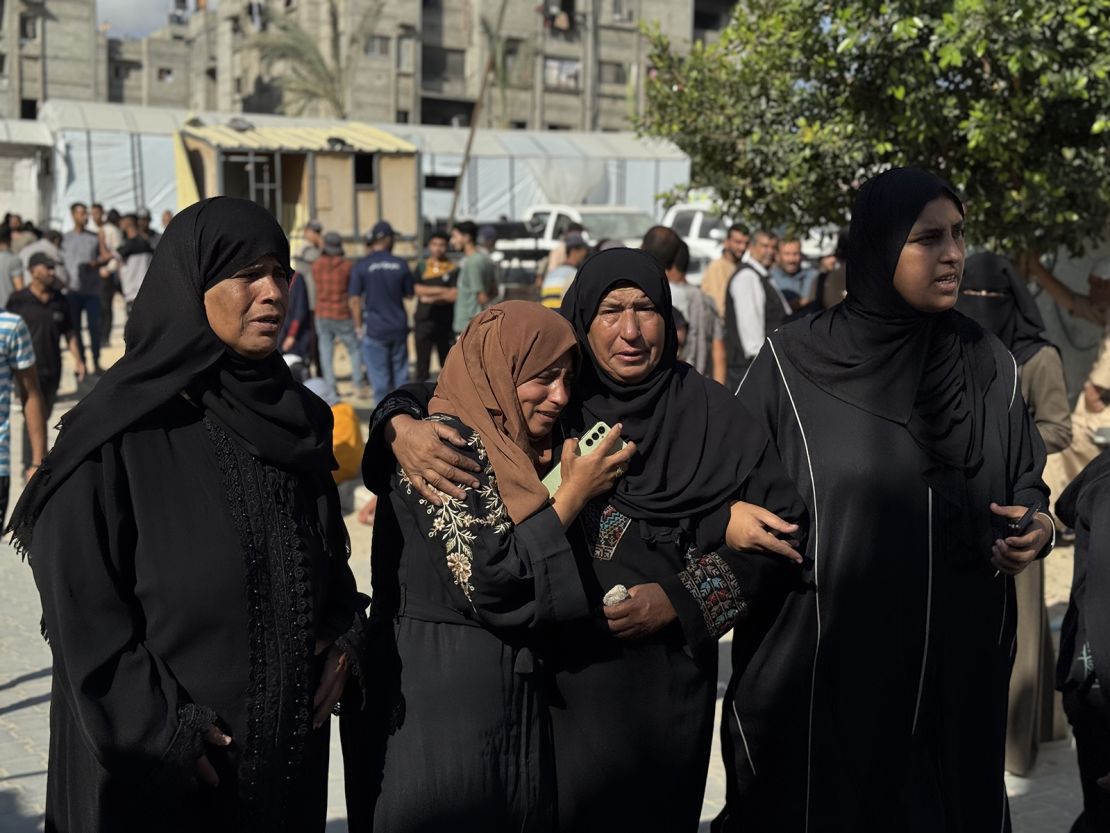 Palestinians mourn their loved ones in Khan Younis on June 3.