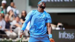 Tiafoe shows his frustration during his quarterfinal defeat against Musetti.