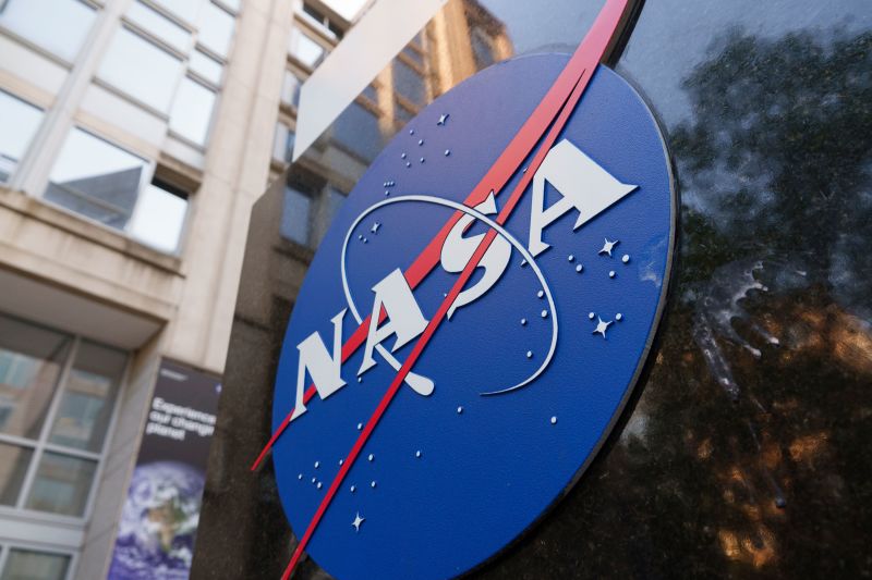 NASA Staff Protest Cuts, Cite Safety and Loss