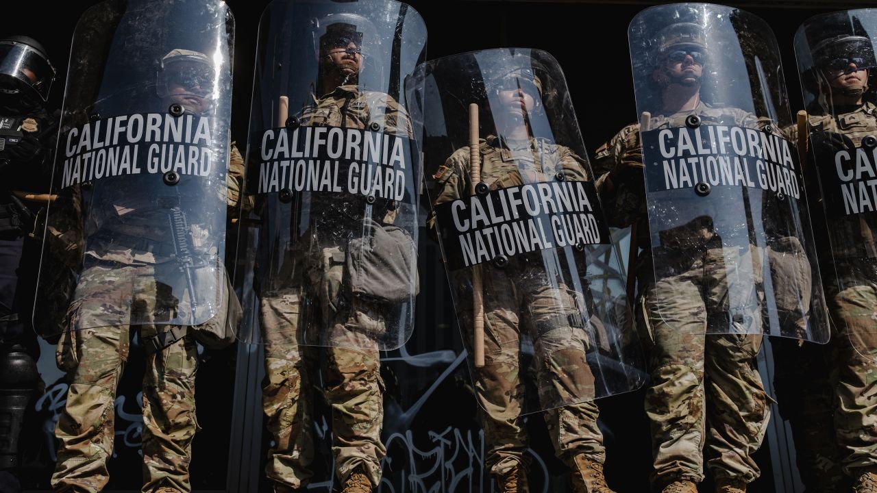 LOS ANGELES, CALIFORNIA - JUNE 09: National Guardsmen stand outside of the Edward Roybal Federal Building on June 9, 2025 in Downtown Los Angeles, California. Tensions in the city remain high after the Trump istration called in the National Guard against the wishes of city leaders. (Photo by Jim Vondruska/Getty Images)