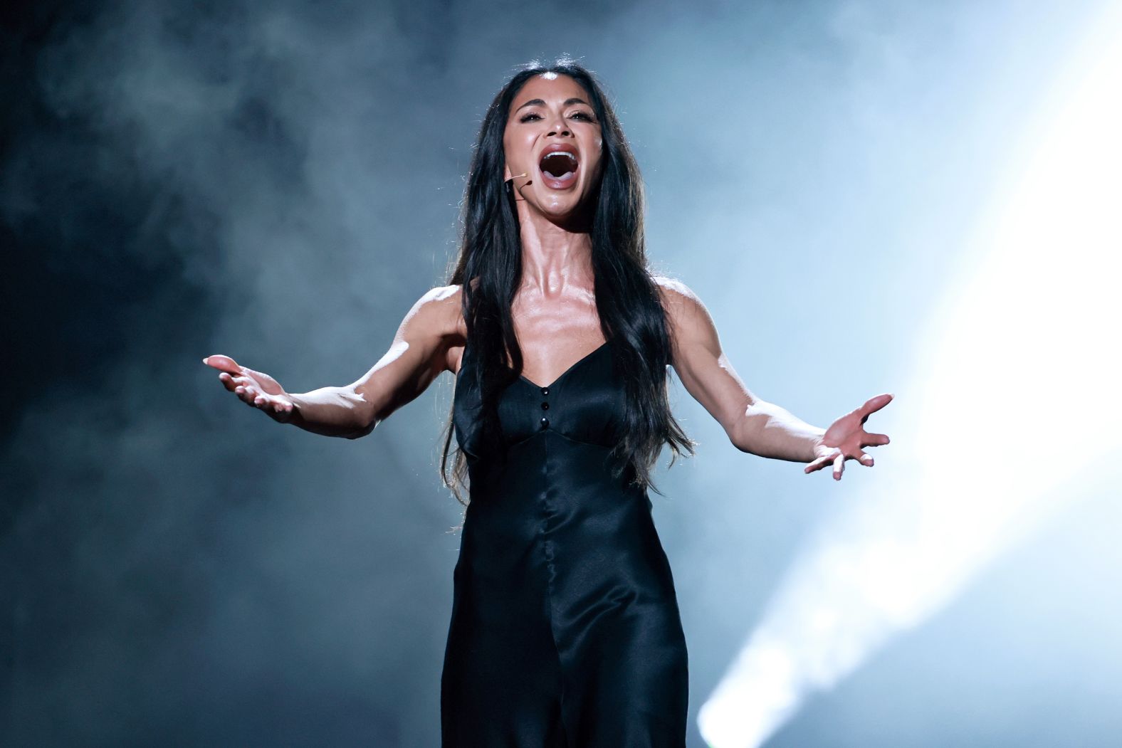 Nicole Scherzinger performs a number from "Sunset Blvd."