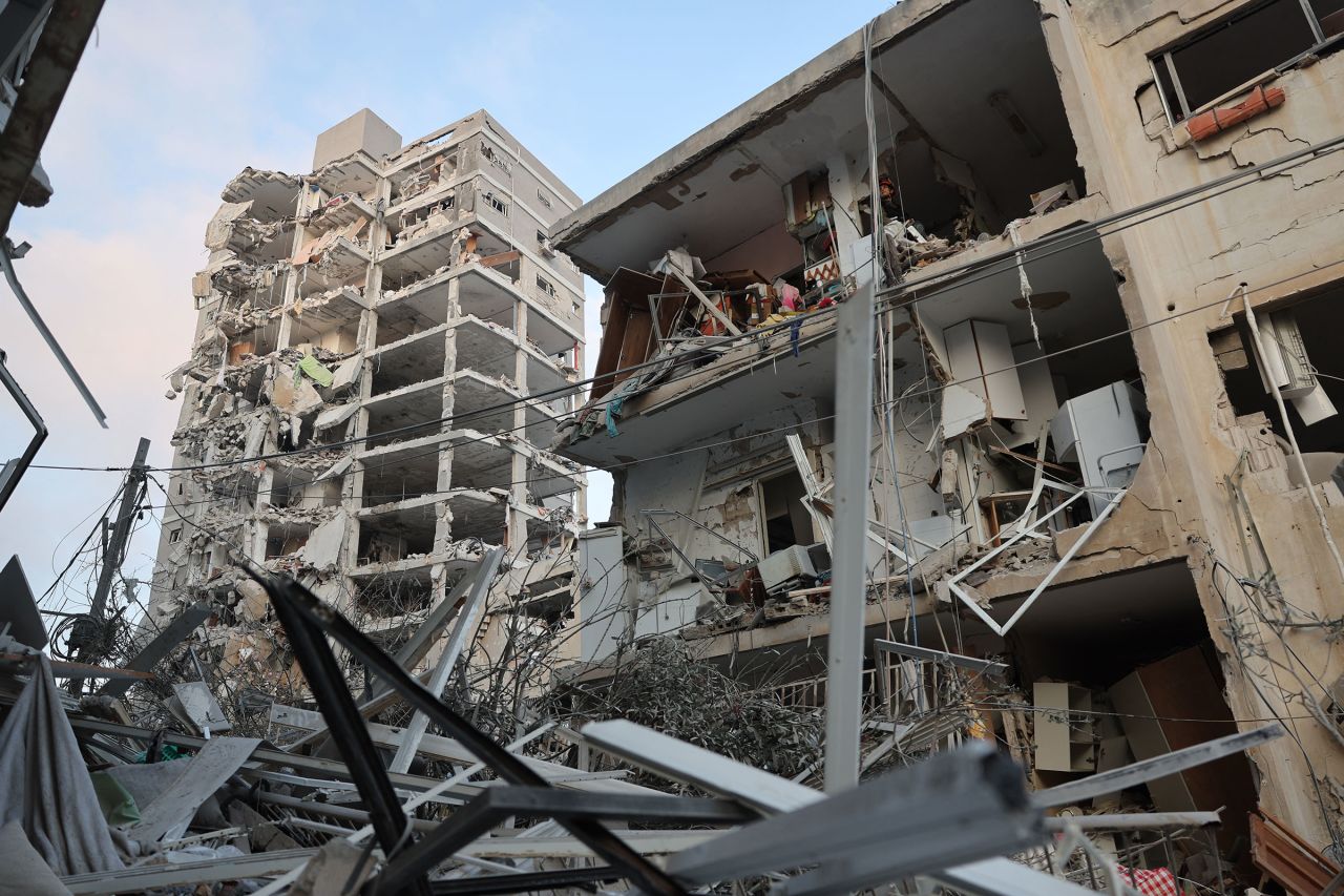 The damaged building will be seen after an Iranian missile strike at Israeli bat dying on Sunday.