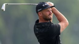 OAKMONT, PENNSYLVANIA - JUNE 13: Wyndham Clark of the United States hits a tee shot on the fifth hole during the second round of the 125th U.S. OPEN at Oakmont Country Club on June 13, 2025 in Oakmont, Pennsylvania. (Photo by Andy Lyons/Getty Images)