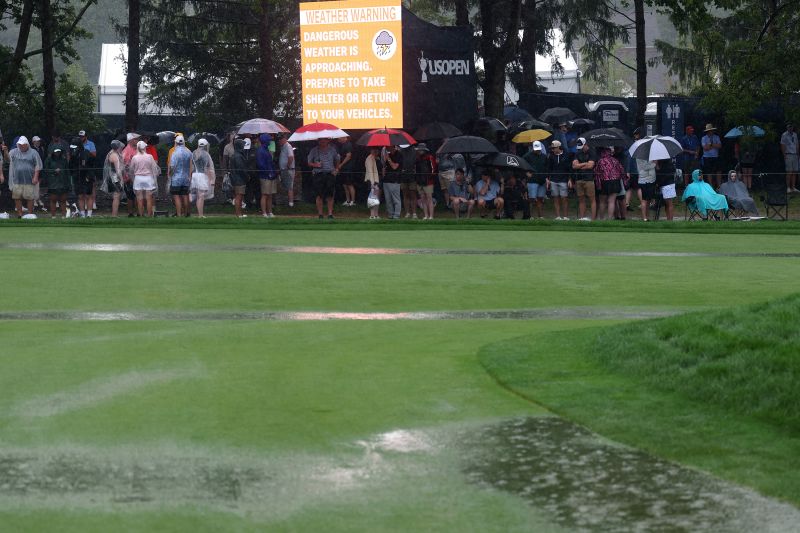 Tense Moments at Oakmont as Weather Threatens to Extend US Open Finale