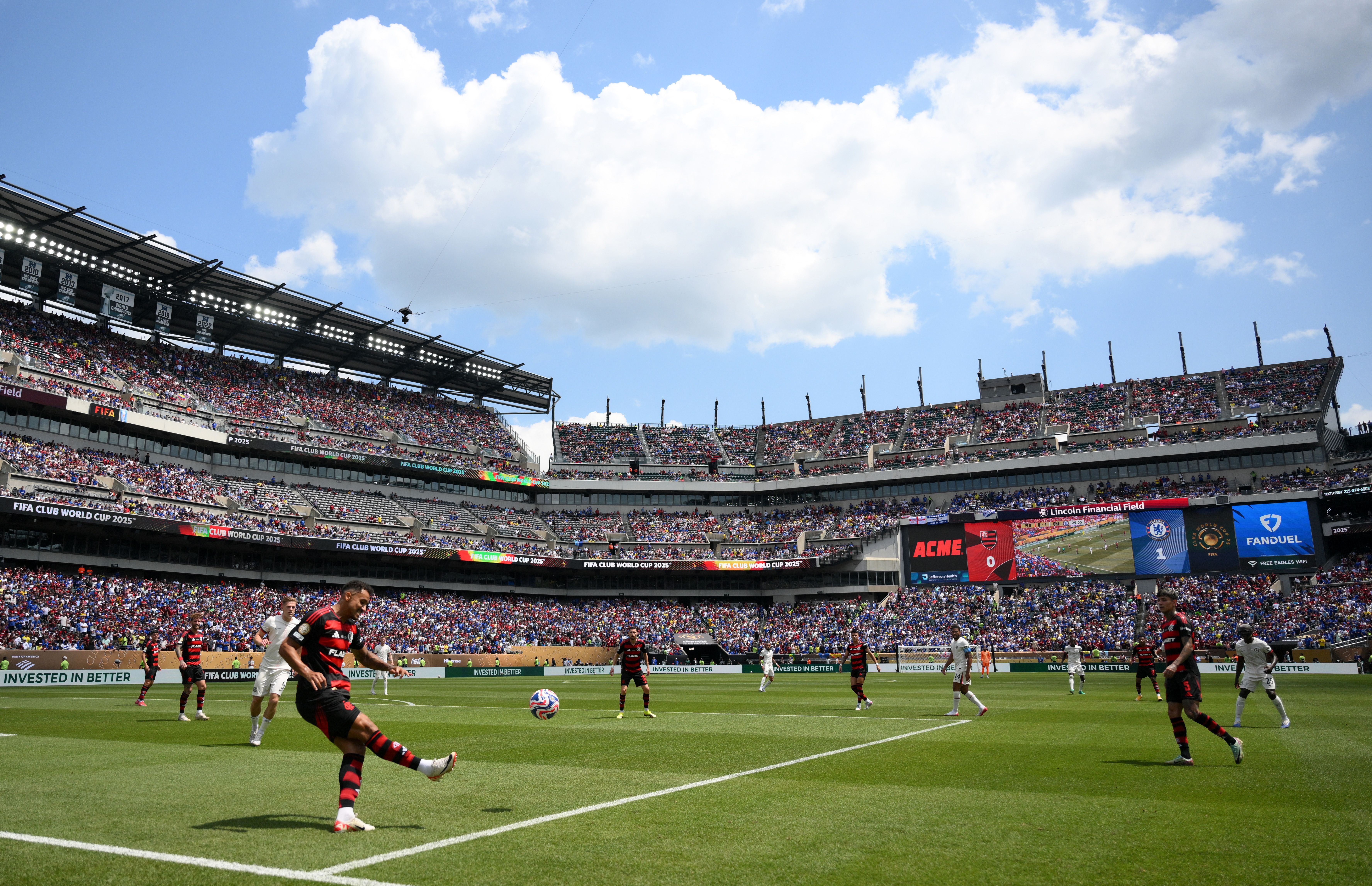 Ambiance survoltée lors du match Chelsea-Flamengo à Philadelphie