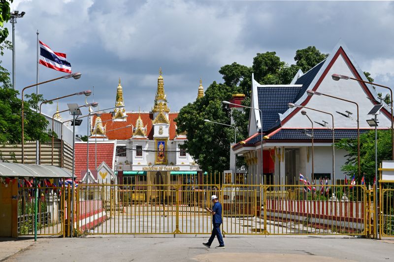 Thailand-Cambodia Clashes Escalate With Airstrikes