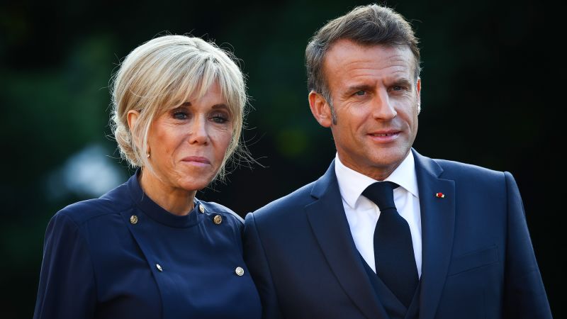 Вижте всички теми Връзка копирана Следвайте ПАРИЖ Френският президент Еманюел Макрон