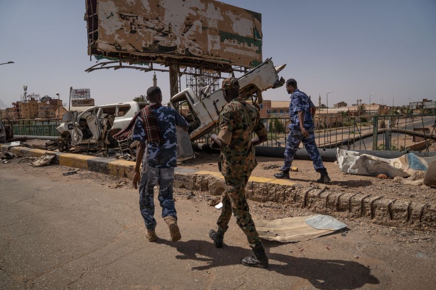 Sudanese Armed Forces soldiers on the now-disabled Shambat Bridge in Khartoum, which connects Omdurman with the Bahri neighborhood of Khartoum, Sudan, on April 27, 2025.