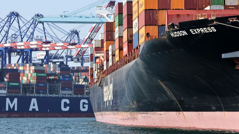 Port of LA simply had its best possible June on listing as importers rushed to overcome tariff time limits | The Gentleman Report Industry