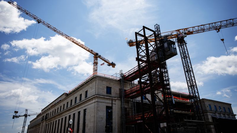 вижте всички теми Връзка копирана Следвайте Централната банка под интензивен