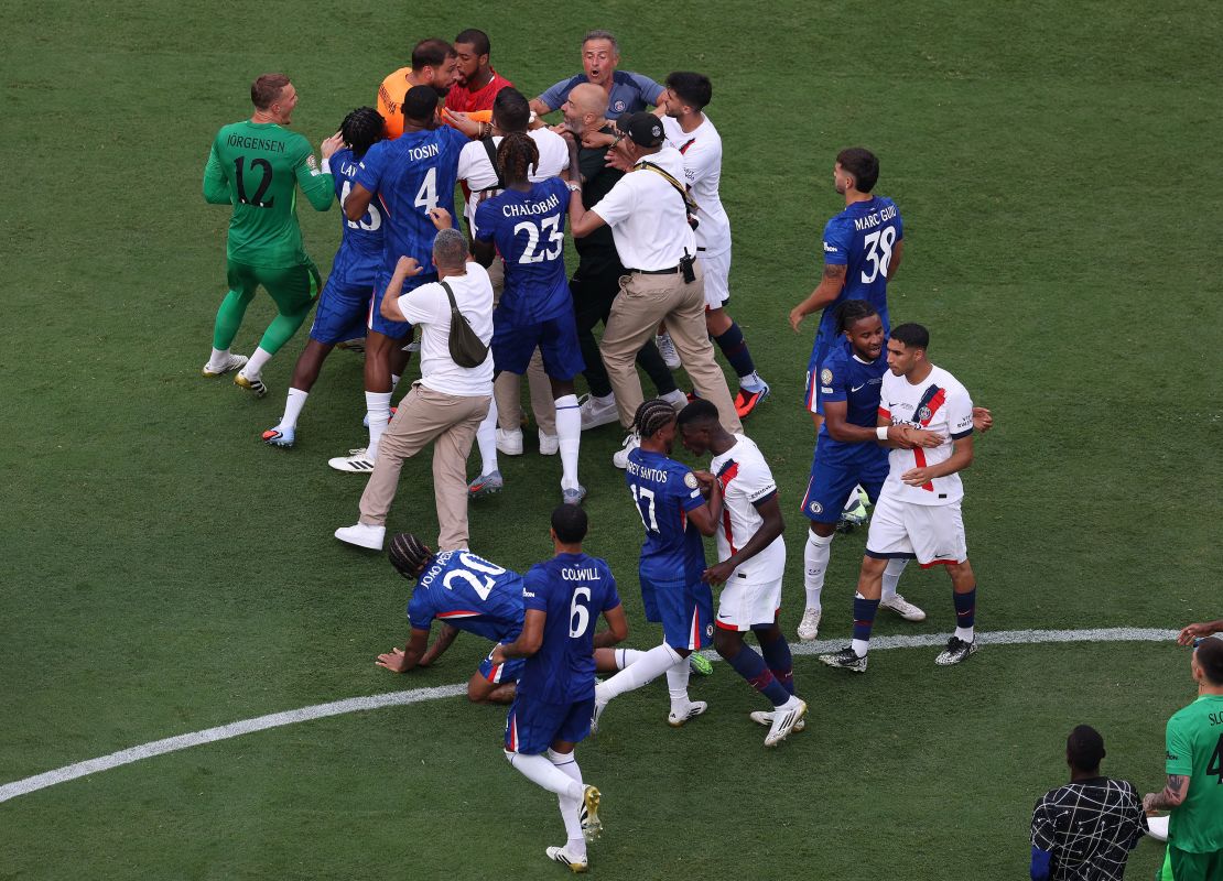 After the final whistle, a scuffle broke out between Chelsea and PSG players and managers.