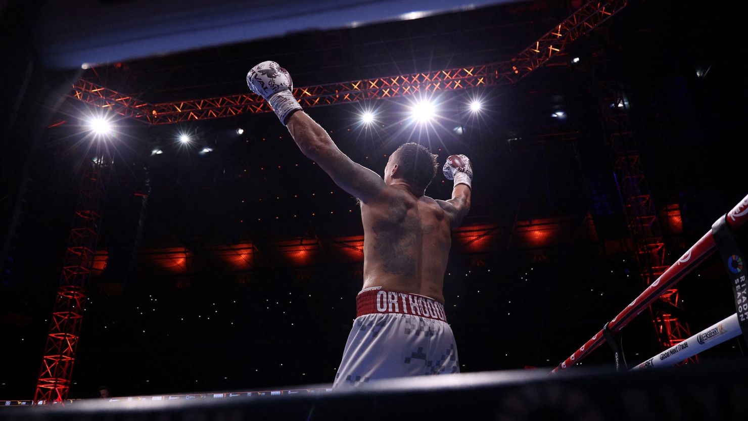 Usyk KOs Dubois to become undisputed world heavyweight champion for a second time