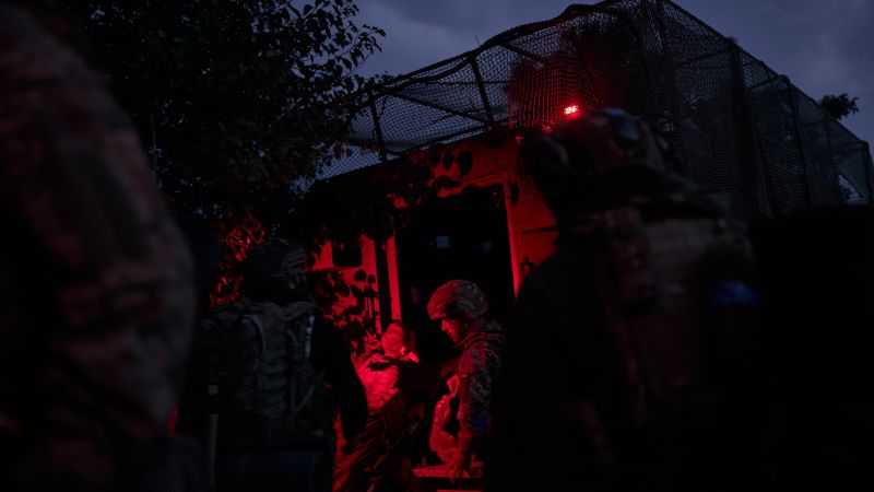 With nuclear threats to Russia, Trump makes the Ukraine war his own