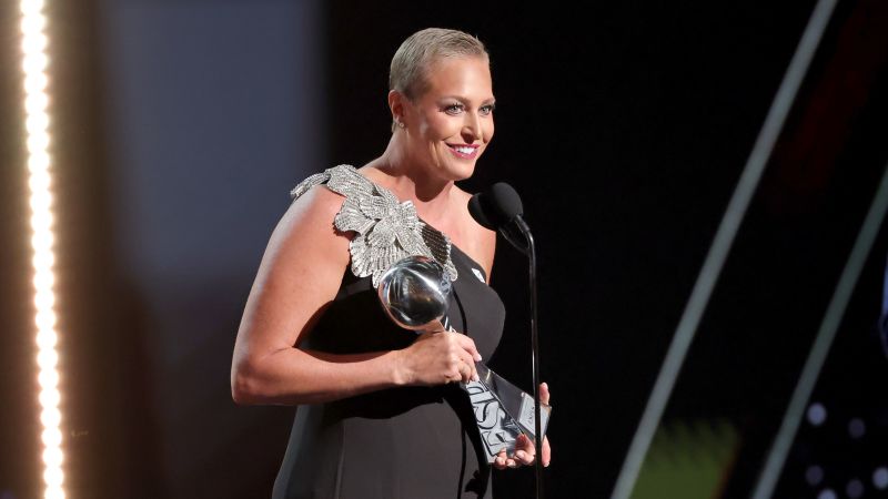 Katie Schumacher-Cawley honored with Jimmy V Perseverance Award at 2025 ESPY Awards | CNN