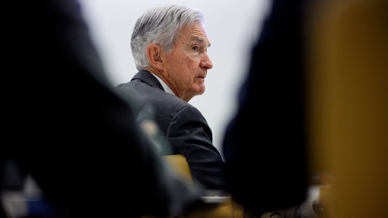 Jerome Powell will have to hand over to save lots of the Fed, one outstanding economist says | The Gentleman Report Trade
