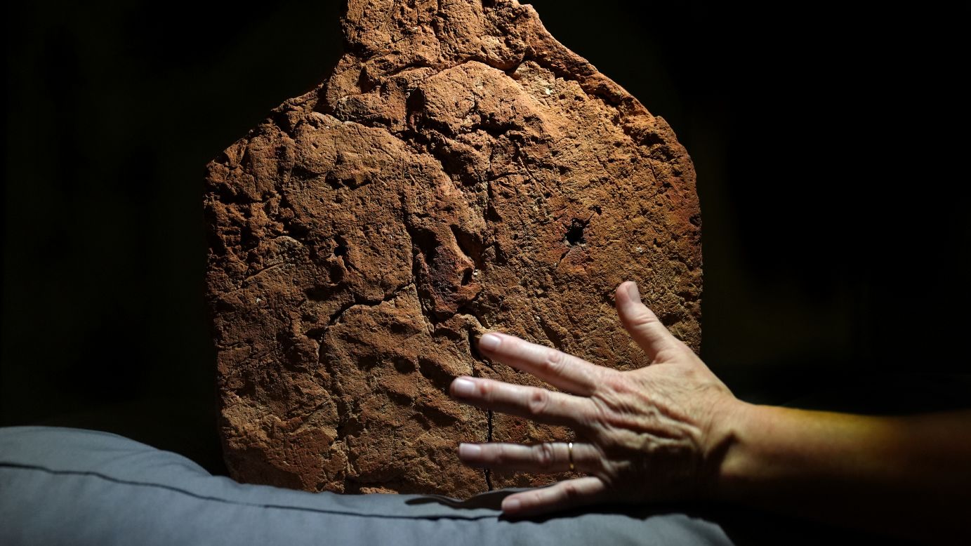 A 4,000-year-old ancient Egyptian handprint has been discovered on a 'soul house' at the Fitzwilliam Museum in Cambridge.