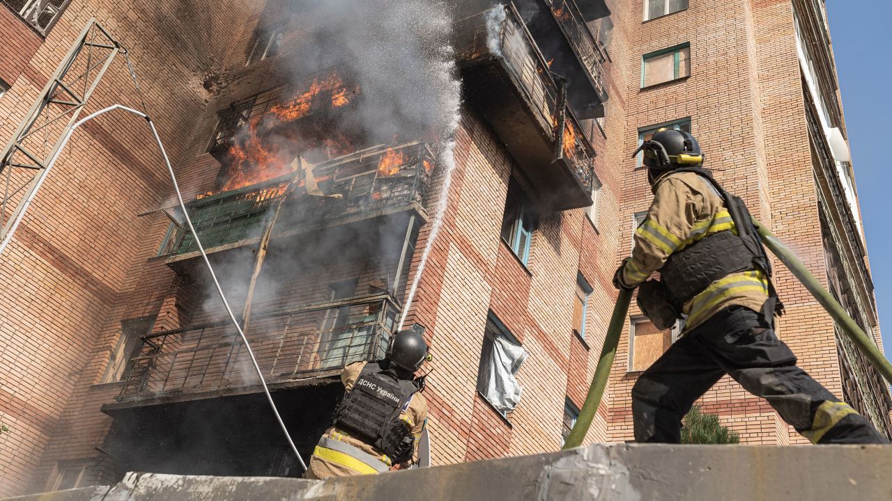 KOSTIANTYNIVKA, UKRAINE - JULY 30: Ukrainian emergency service workers extinguish a fire that broke out after a Russian FPV drone hit a house in Kostiantynivka, Ukraine, 30 July 2025. (Photo by Diego Herrera Carcedo/Anadolu via Getty Images)