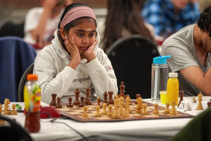 10-YEAR-OLD BRITISH GIRL BEATS GRANDMASTER IN CHESS 🥳