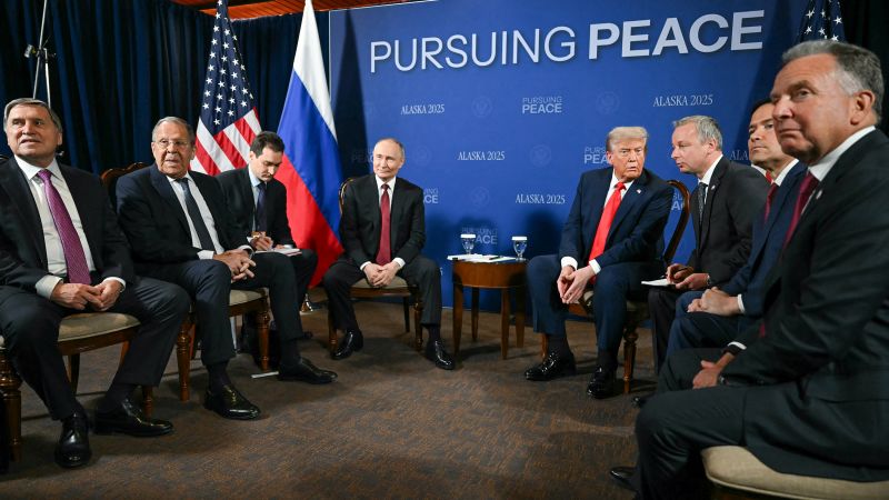 Вижте всички теми Връзка копирана Следвайте Президентът на президента Доналд