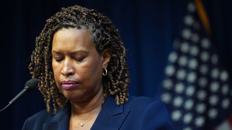 DC mayor’s handling of Trump deployment roils residents who want more pushback