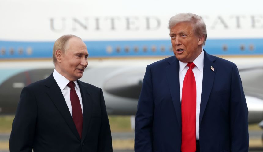 Trump's hope for quick second summit with Putin may be stalled as  pre-meeting off for now | CNN Politics