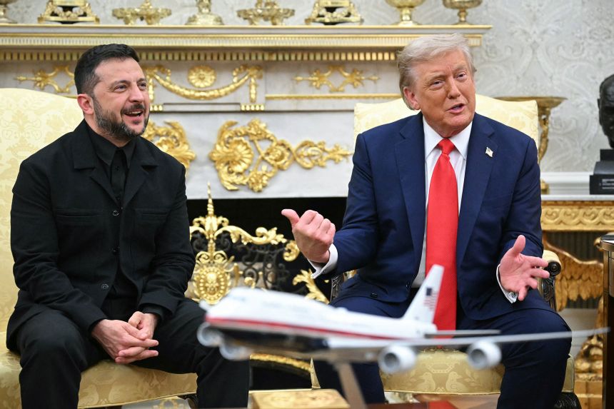  Zelensky and Trump meeting in the Oval Office on August 18, 2025.