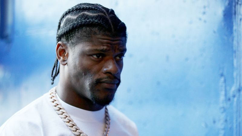 Lamar Jackson: Ravens QB apologizes to fan he exchanged shoves with