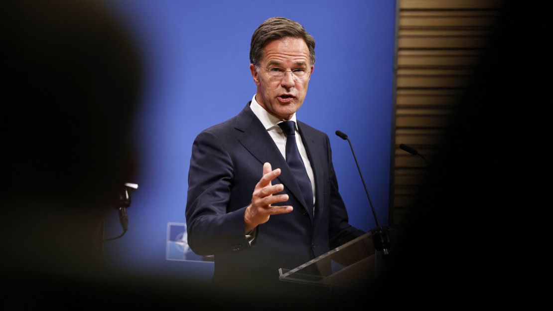 El secretario general de la OTAN, Mark Rutte, habla durante una rueda de prensa sobre la violación del espacio aéreo polaco por drones rusos, en la sede de la OTAN en Bruselas, el viernes.