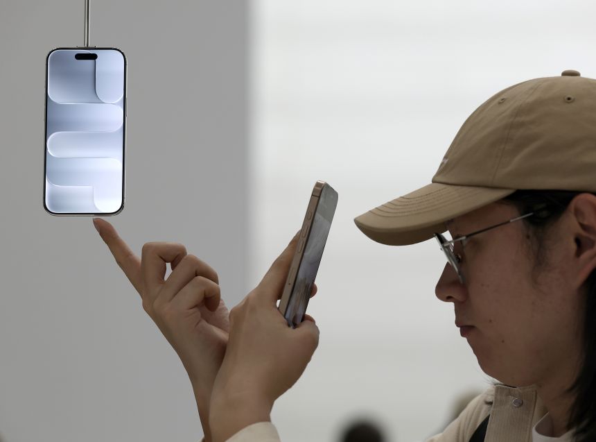 Samsung’s plan to problem Apple within the subsequent generation of the smartphone wars is set to begin | The Gentleman Report Trade