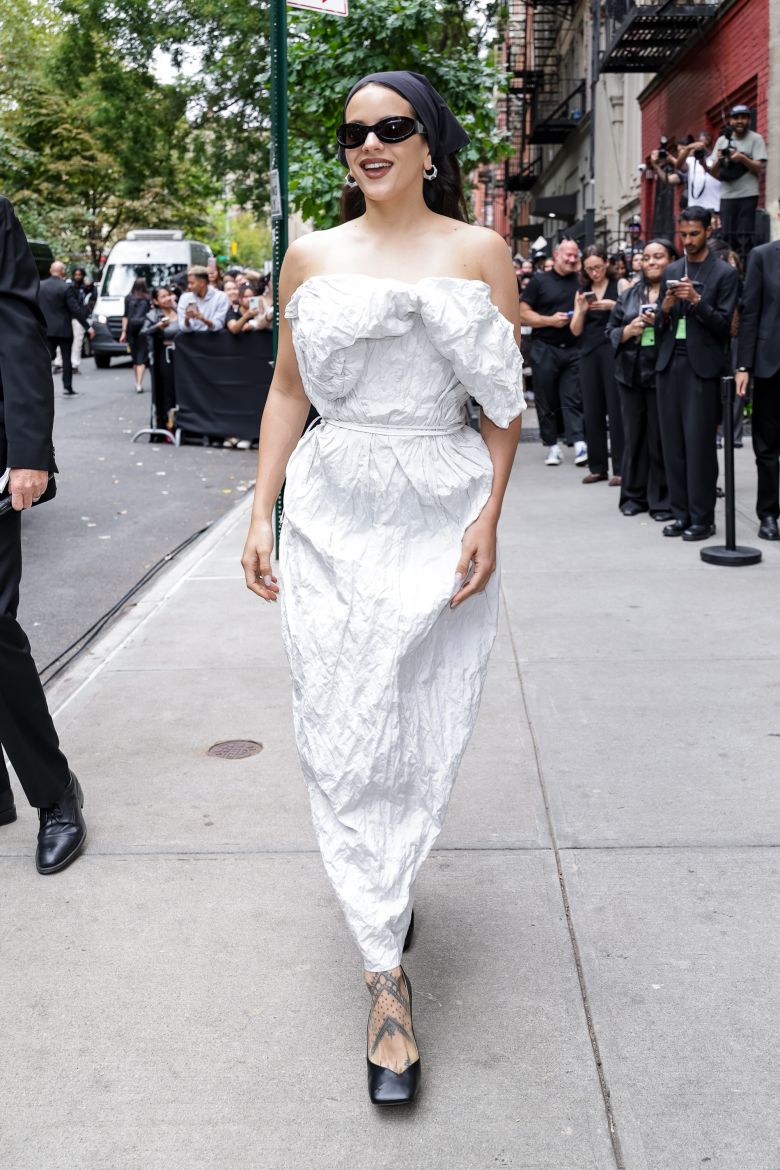 Rosalía outside Calvin Klein.