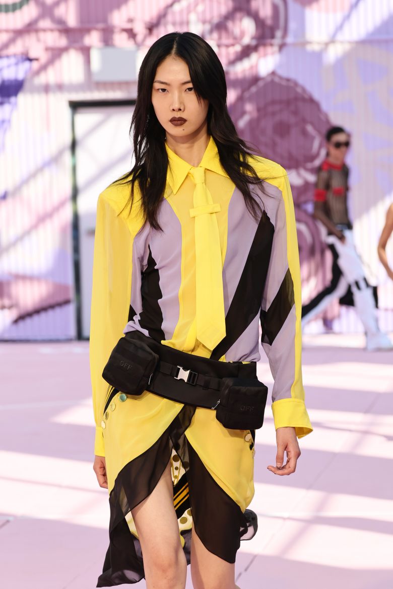 The models wore color-blocked pastels or all-all white looks, accompanied with utility belts.