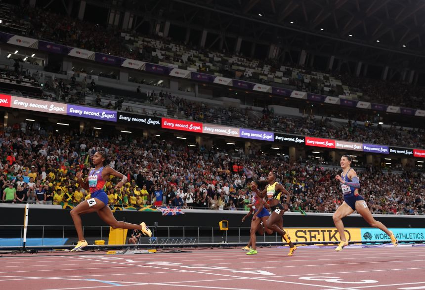 American Melissa Jefferson-Wooden dominated in winning the 200 meters -- earning the 100/200m double.