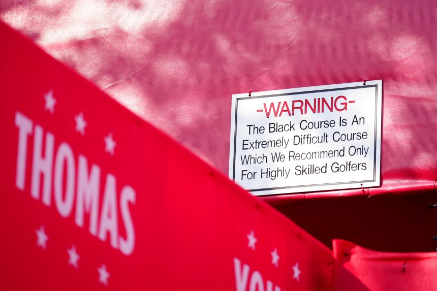A sign at Bethpage Black warns golfers about its high degree of difficulty.