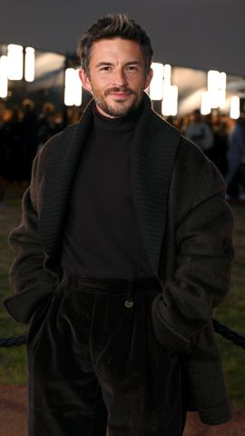 LONDON, ENGLAND - SEPTEMBER 22: Jonathan Bailey attends the Burberry show during London Fashion Week September 2025 at Hyde Park on September 22, 2025 in London, England. (Photo by Jeff Spicer/Getty Images)