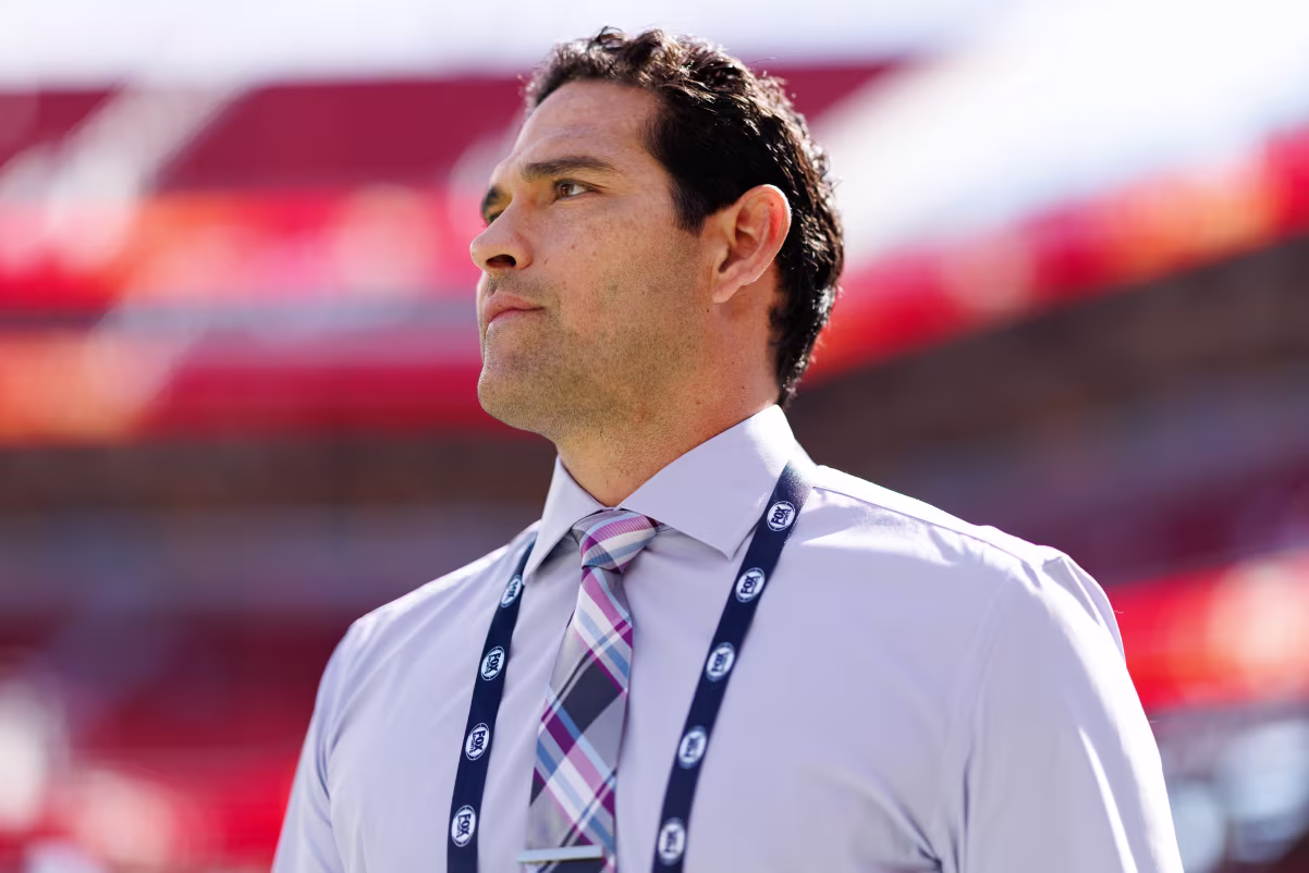 How an altercation between Mark Sanchez and a truck driver revealed the pressure on the leaders of America’s big cities