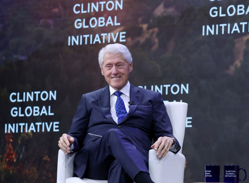 Bill Clinton Niega Tener Conocimiento De Los Cr Menes De Epstein En Gettyimages 2237181901 