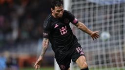 Lionel Messi celebra tras anotar el cuarto gol del Inter Miami contra el New York City FC.