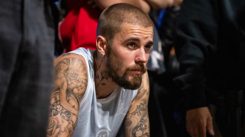 Justin Bieber sits during their game at "The League" on September 25, 2025 in Los Angeles, California.