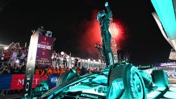 SINGAPORE, SINGAPORE - OCTOBER 05: Race winner George Russell of Great Britain and Mercedes AMG Petronas F1 Team celebrates in parc ferme during the F1 Grand Prix of Singapore at Marina Bay Street Circuit on October 05, 2025 in Singapore, Singapore. (Photo by Mark Sutton - Formula 1/Formula 1 via Getty Images)