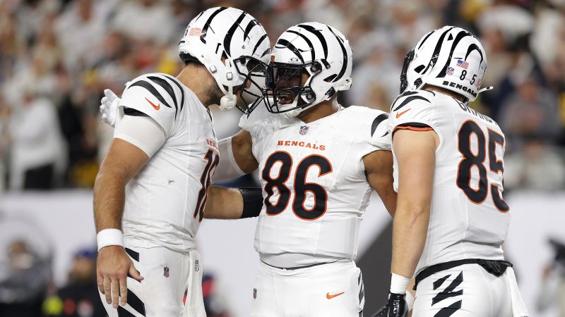 Joe Flacco outduels Aaron Rodgers in battle of elder statesmen as Bengals stun Steelers in ‘Icy Hot Bowl’
