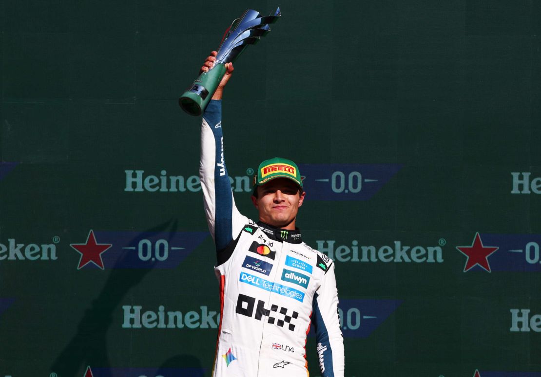 Lando Norris ganó en México y es el nuevo líder del campeonato de pilotos.