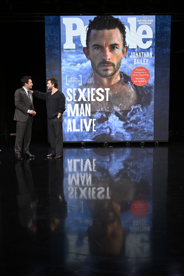 Host Jimmy Fallon and 