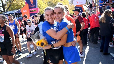 NEW YORK, NEW YORK - NOVEMBER 02: (L-R) Jody Truwit and Ali Truwit pose at the finish line during the 2025 New York City Marathon on November 02, 2025 in New York City. (Photo by Bryan Bedder/New York Road Runners via Getty Images)