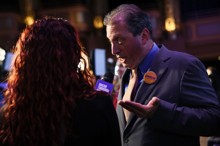 New York City Comptroller Brad Lander, a progressive Jewish supporter, attended Mamdani's election night watch party on November 4.