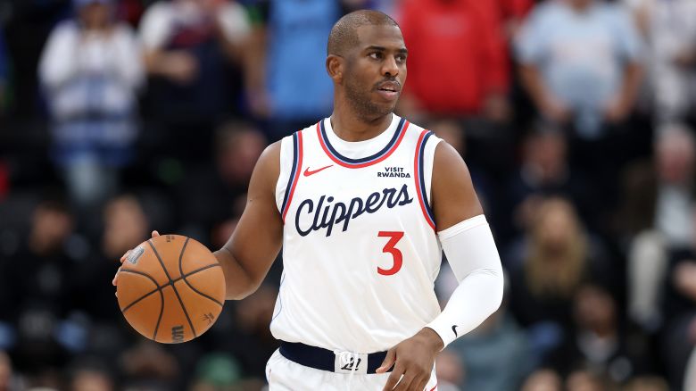 Chris Paul #3 of the Los Angeles Clippers dribbles the ball against the Oklahoma City Thunder during the first quarter at Intuit Dome on November 04, 2025 in Inglewood, California.