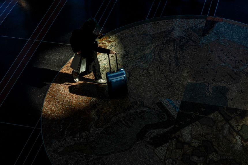 Travelers taking to the skies for Thanksgiving should stay on top of flight changes and have a backup plan in place if conditions change.