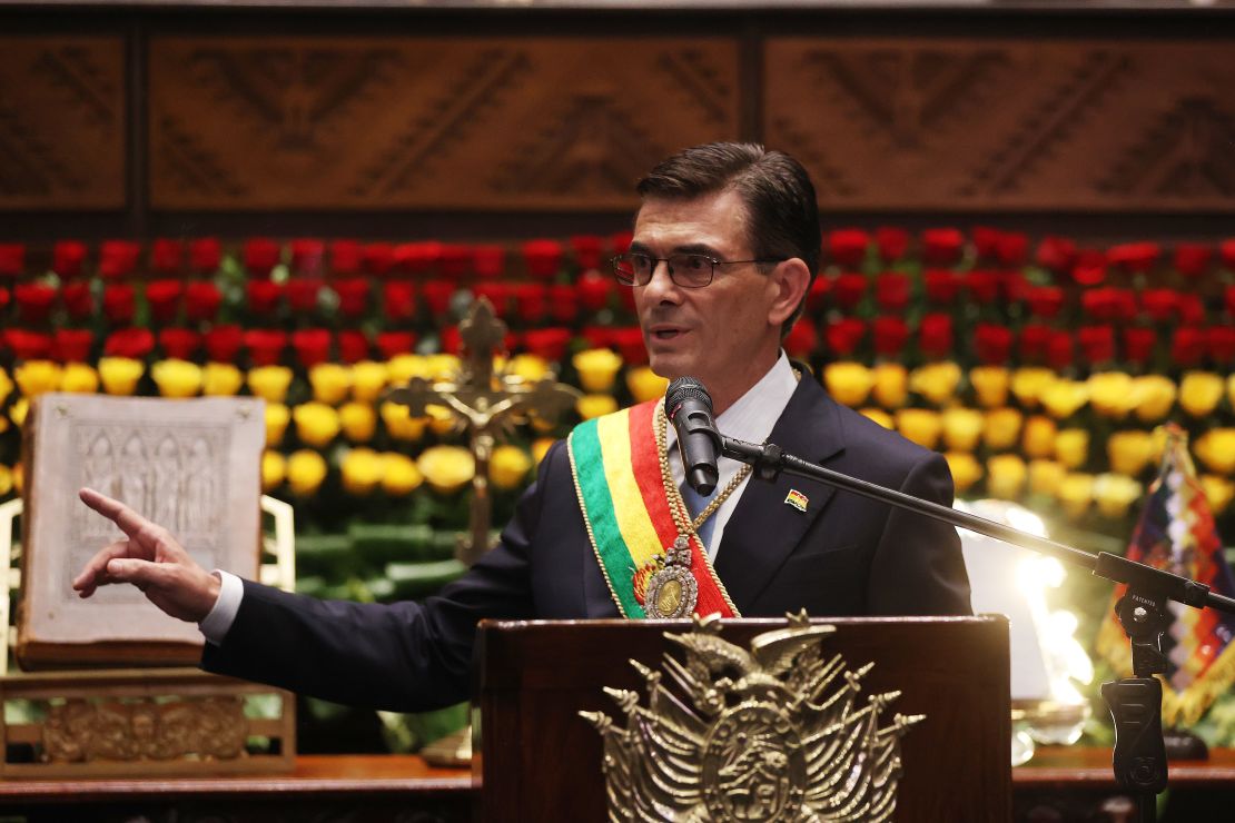 El presidente de Bolivia, Rodrigo Paz, durante su asuncación el 8 de noviembre de 2025 en La Paz, Bolivia.