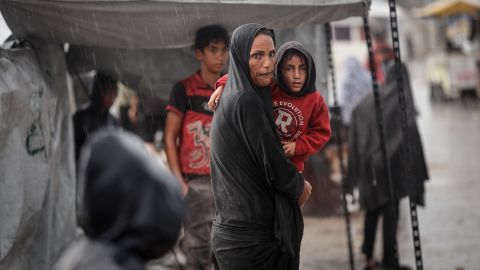 GAZA CITY, GAZA - NOVEMBER 14: Palestinians, whose homes were destroyed during Israel's two-year attacks, have hard times after their makeshift tents were flooded with the intense rain in Gaza City, Gaza on November 14, 2025. The onset of cold weather and rainfall has made living conditions even more difficult for residents living in makeshift tents. (Photo by Abdalhkem Abu Riash/Anadolu via Getty Images)