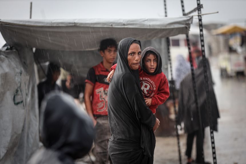 Heavy rainfall floods the camps of displaced Palestinians in Gaza | CNN